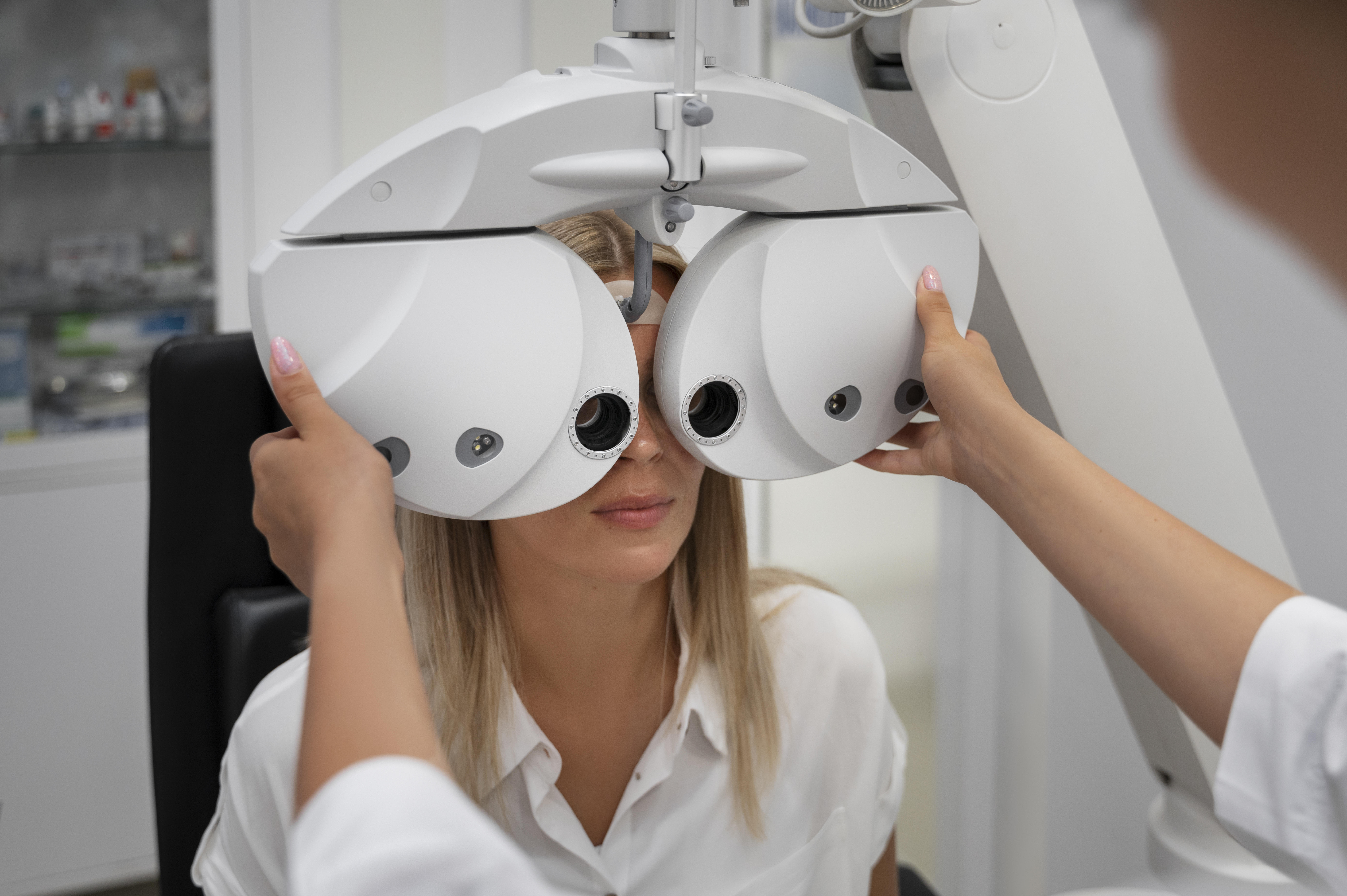 client-ophthalmologist-s-office (1)